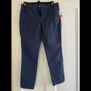 Old navy slacks, never worn, size 4 petite
